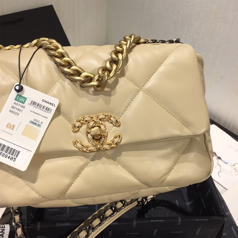 Ch*el 19 small flap bag