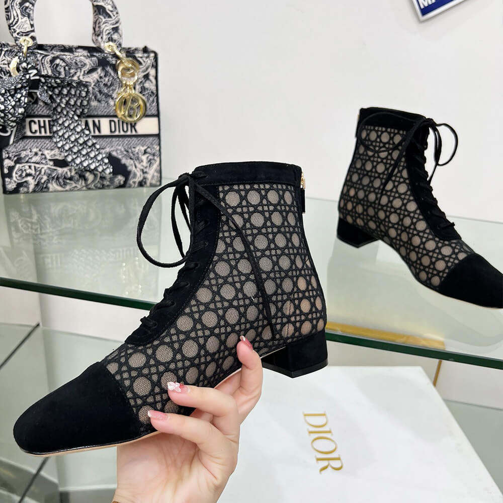 D*or naughtily-d heeled ankle boot
