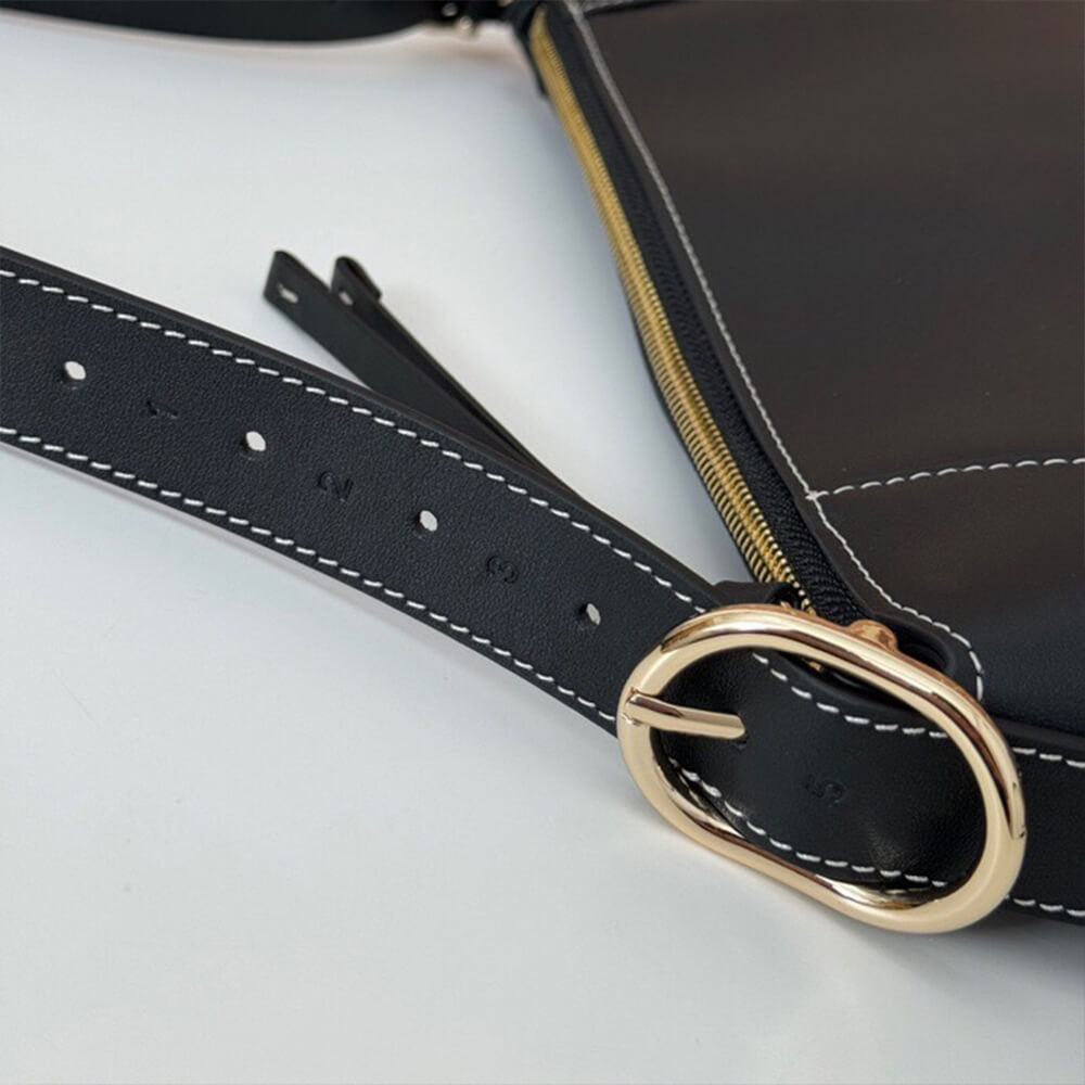 GG Emblem medium shoulder bag