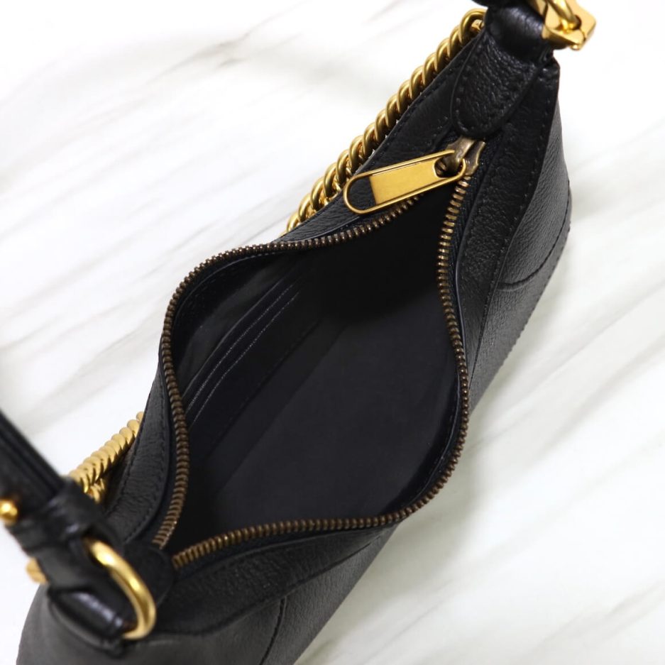 G*u*i aphrodite small shoulder bag