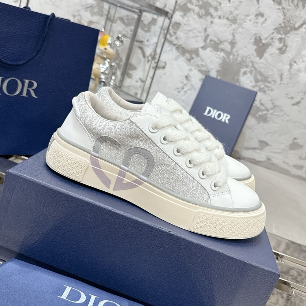 D*or b33 sneaker