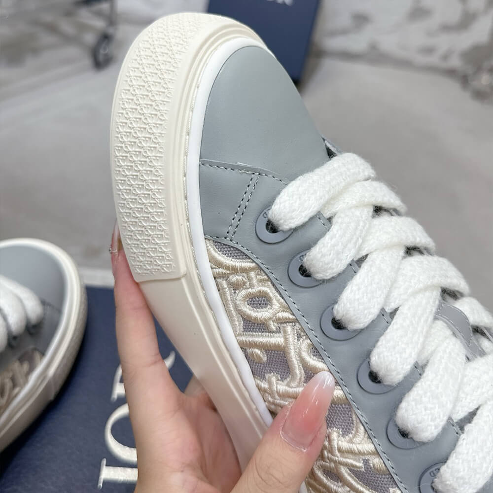 D*or b33 sneaker